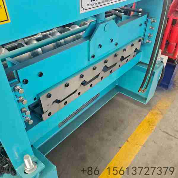 Cost-effective-single-layer-roof-panel-roll-forming-machine-for-efficient-metal-roofing-production
