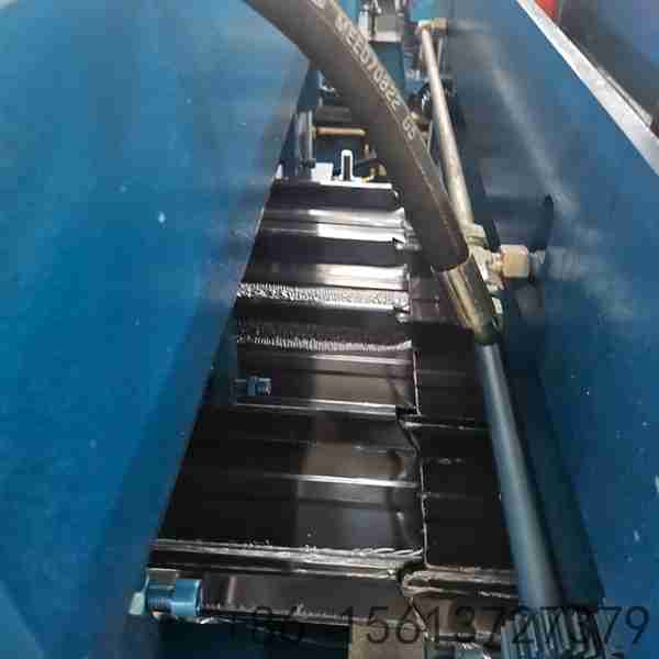 High-speed-820-trapezoidal-glazed-tile-roll-forming-machine-for-maximum-factory-capacity