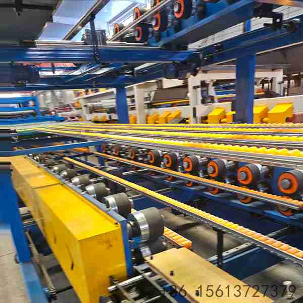 Flexible-rock-wool-and-EPS-foam-composite-panel-machine-multi-core-production