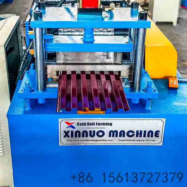PLC-control-cabinet-for-automatic-panel-length-cutting