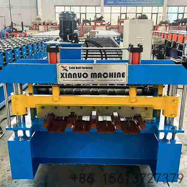 steel-coil-feeding-into-686-ibr-forming-line