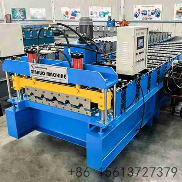 21-station-trapezoidal-forming-rollers-close-up