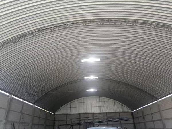 forming-section-of-no-beam-arch-roof-machine