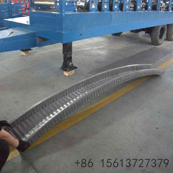 curving-roller-rows-of-arch-roof-machine