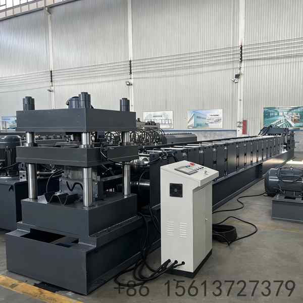 forming-stations-of-guardrail-production-line