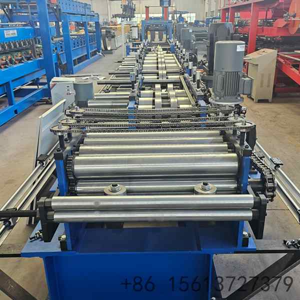 coil-feed-entry-of-c-purlin-line