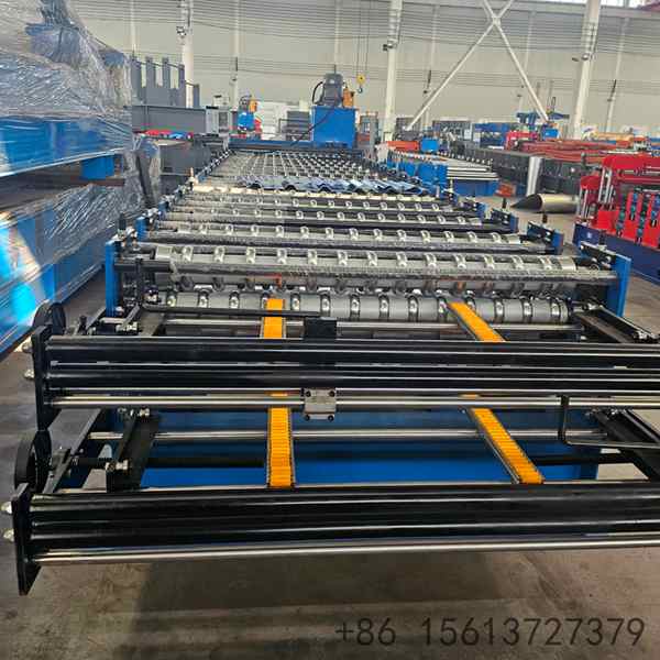 nine-station-roller-sets-close-up