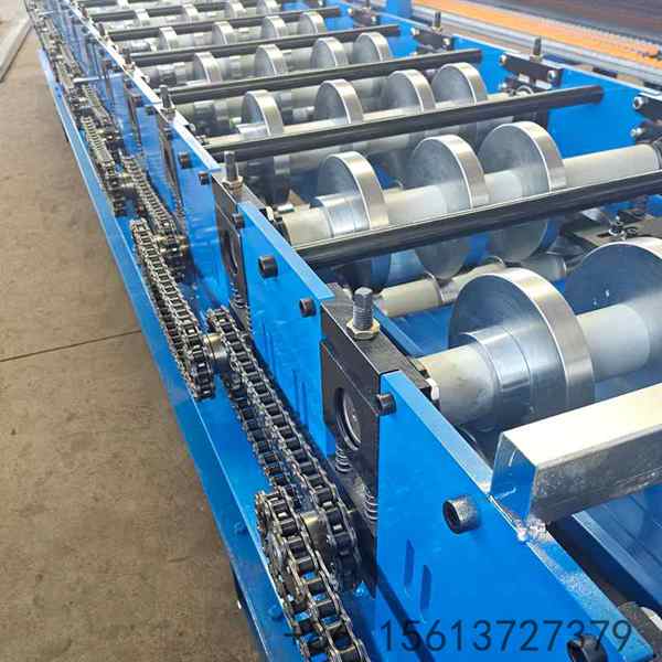 forming-stations-of-wall-panel-machine
