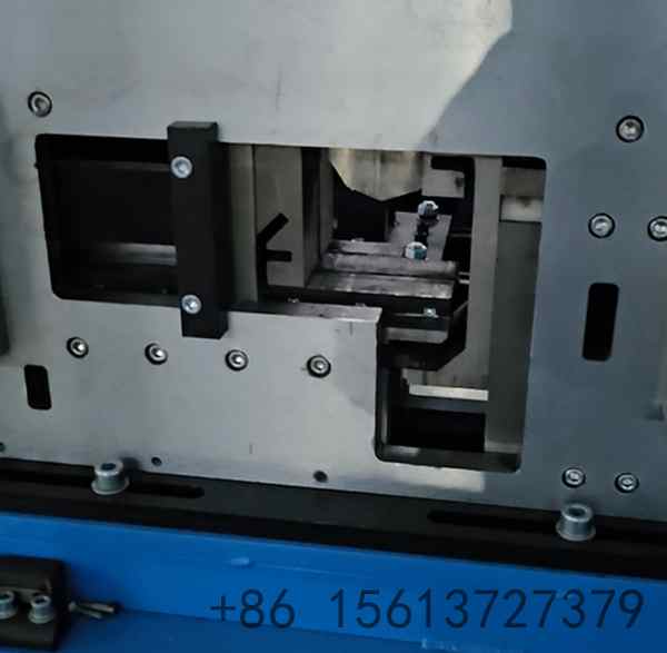 hydraulic punching and cutting CZ purlin machine with Cr12 die and stable length tolerance