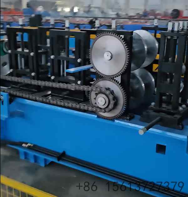 auto size change C Z purlin machine with PLC control and hydraulic punching system
