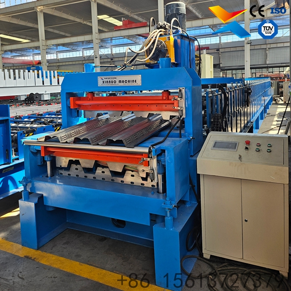Máquina perfiladeira de Steel Deck
