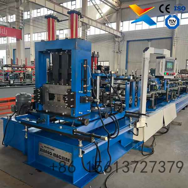 Máquina de formadora perfil C