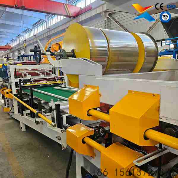 Linha Automatizada de Produção de Painéis Sanduíche